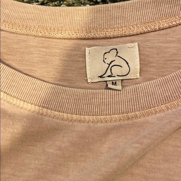 Shirt size medium - Picture 3 of 3